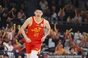 开云体育-留力下半场？胡金秋半场仅2投1中拿5分4板 正负值+8
